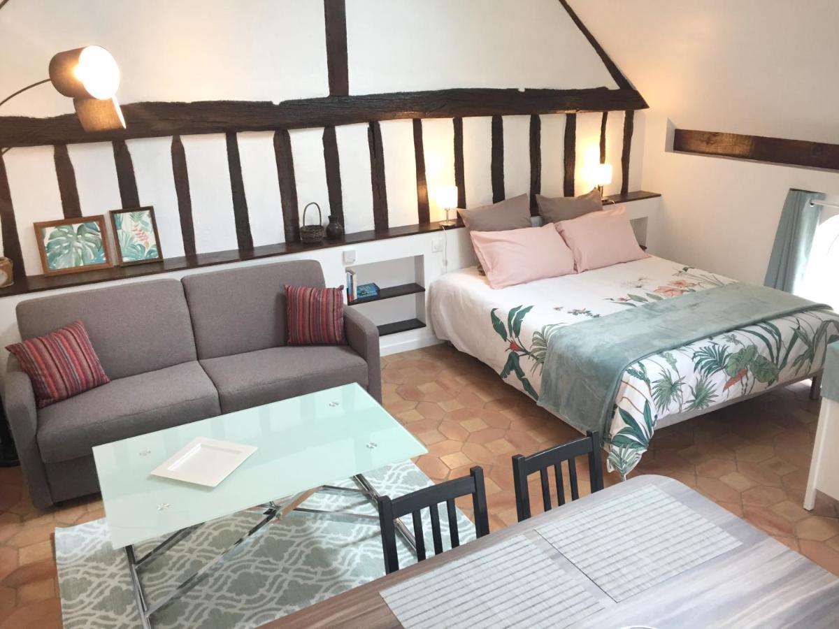 Les Gites Du Clos Saint-Martin Maule 外观 照片