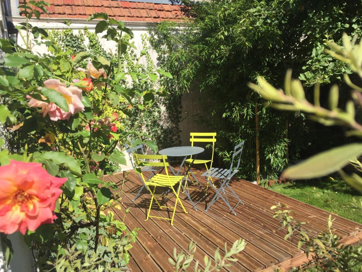 Les Gites Du Clos Saint-Martin Maule 外观 照片