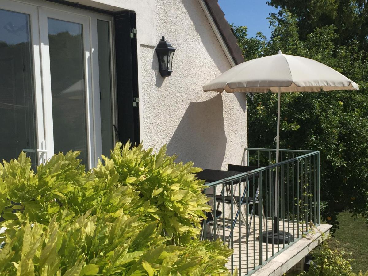 Les Gites Du Clos Saint-Martin Maule 外观 照片